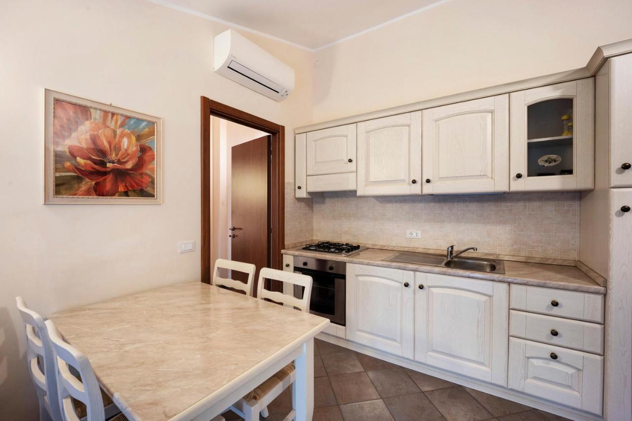 Messalina Agriturismo La Scuderia Molino Nuovo  ภายนอก รูปภาพ